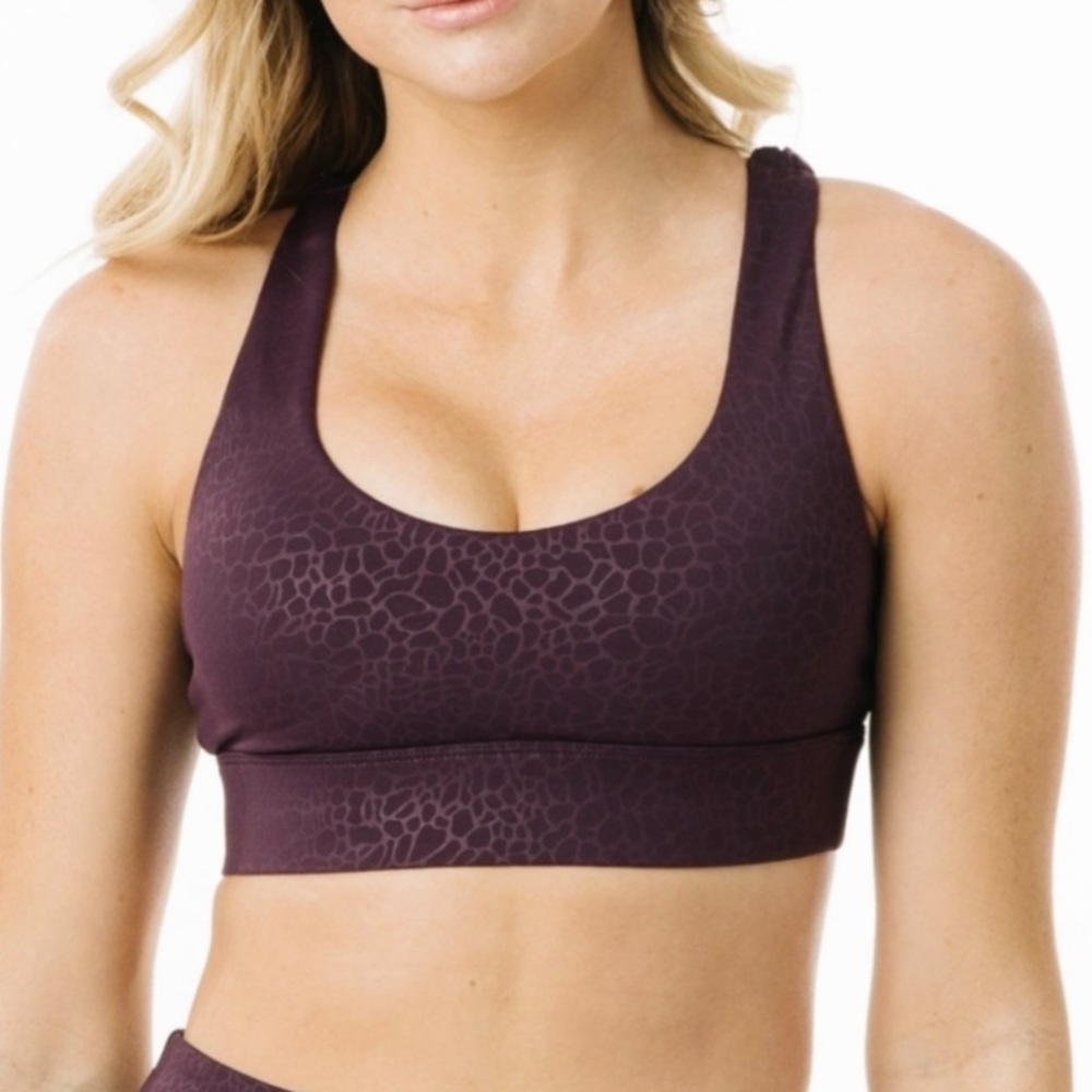 Seamless Deep Plum Sports Bra - Women's Supportive Crop